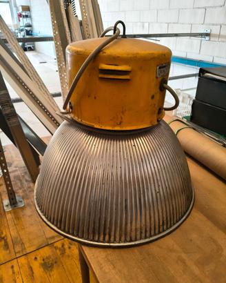 Fari vintage stile industriale