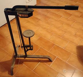 Tappatrice per bottiglie 