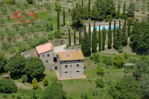 Villa di 260 m² con più di 5 locali e box auto dop