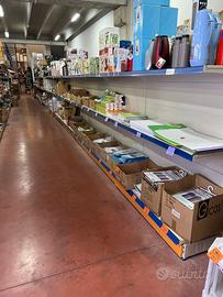 Scaffali market 300 Mq