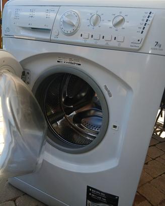 lavatrice hotpoint ariston 7kg 1200giri  slim