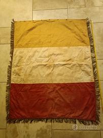 Stendardo mutuo soccorso no elmetto tedesco