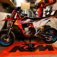 KTM 450 SX-F Motard