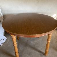 Tavolo rotondo allungabile