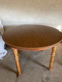 Tavolo rotondo allungabile