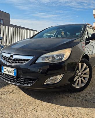 Opel Astra 1.7 CDTI 110CV Sports Tourer Cosmo