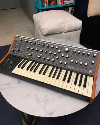 🎹 Moog Sub 37 – Buone condizioni