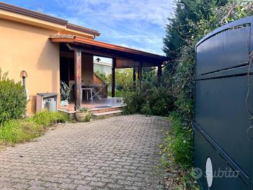 Villetta bifamiliare - Campofelice di Roccella