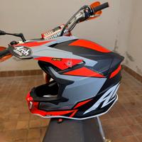 Casco Airoh