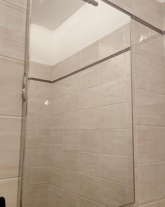 Specchiera bagno con aplique