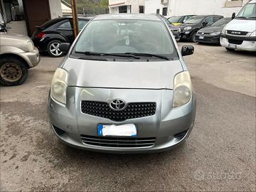 Toyota Yaris 1.0 km 122000