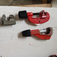 Taglia tubi per rame