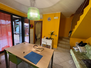 Villetta mare indipendente ed arredata. Policoro l