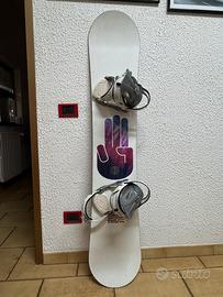 Tavola snowboard Bataleon TBT Rocker con attacchi