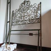 Letto singolo in ferro battuto