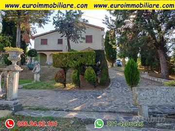 Villa storica immersa nella magia delle montagne
