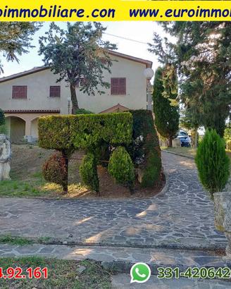 Villa storica immersa nella magia delle montagne
