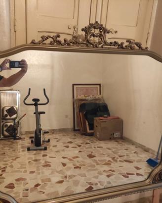Specchi con cornice vintage