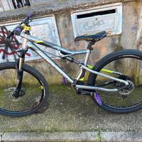 Bicicletta rockrider st 900s