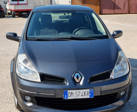 Renault Clio tenuta benissimo