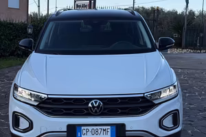 Volkswagen T-Roc 2.0 TDI SCR 150 CV DSG R-Line 202