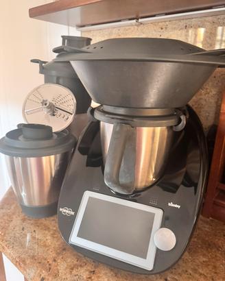Bimby TM6 Nero - 2 Boccali+Affettatutto €849