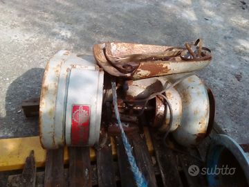 Vecchia macchina per impastare