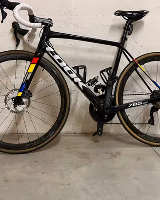 Look 785 Huez