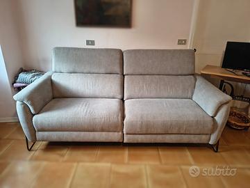 Divano nuovo motorizzato