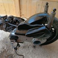 blocco motore Beverly 250 carburatore 