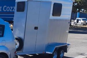 Trailer per cavallo un posto e mezzo