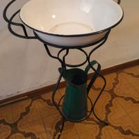 Lavabo antico anni 40 con accessori suoi