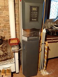 DISTRIBUTORE AUTOMATICO