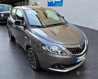 Lancia Ypsilon 1.0 FireFly 5 porte S&S Hybrid Gold