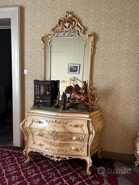 Specchiera barocca/rococò dorata a foglia