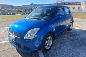Suzuki Swift 1.3 vvt 4x4. GPL