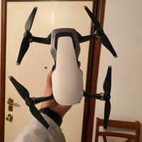 DJI Mavic Air Arctic White 4K - Fuori Produzione