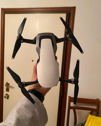 DJI Mavic Air Arctic White 4K - Fuori Produzione