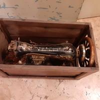 Vecchia macchina da cucire Singer.