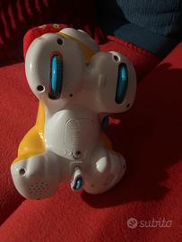 Cane giocattolo con suoni e movimenti