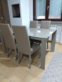 tavolo  ferro e vetro 