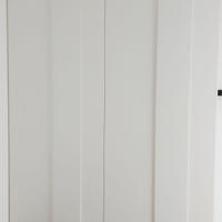 armadio bianco a due ante