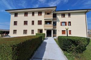 LUMINOSO E CURATO BICAMERE: luce, quiete e serv...