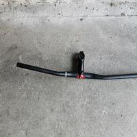 manubrio con attacco 