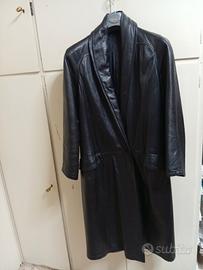 Cappotto lungo in vera pelle usato vintage.