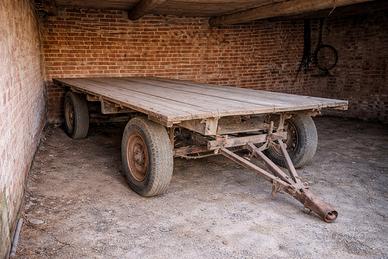 Carro agricolo d’epoca 4 ruote sterzanti