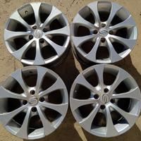 Cerchi in lega 15" 6.5J x 15H2 ET35 4x100 60.1mm