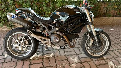 Ducati monster 1100