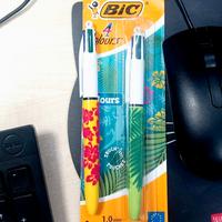 2 BIC penna 4 colori in velluto morbida primavera