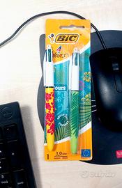 2 BIC penna 4 colori in velluto morbida primavera